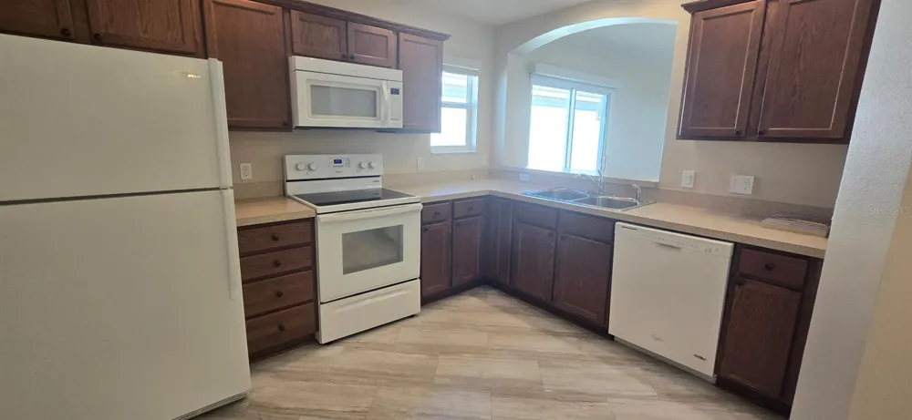 2577 LINDEWOOD STREET The Villages, FL 32163