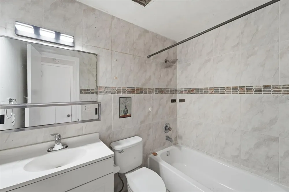 1655 W OAK RIDGE ROAD #D Orlando, FL 32809