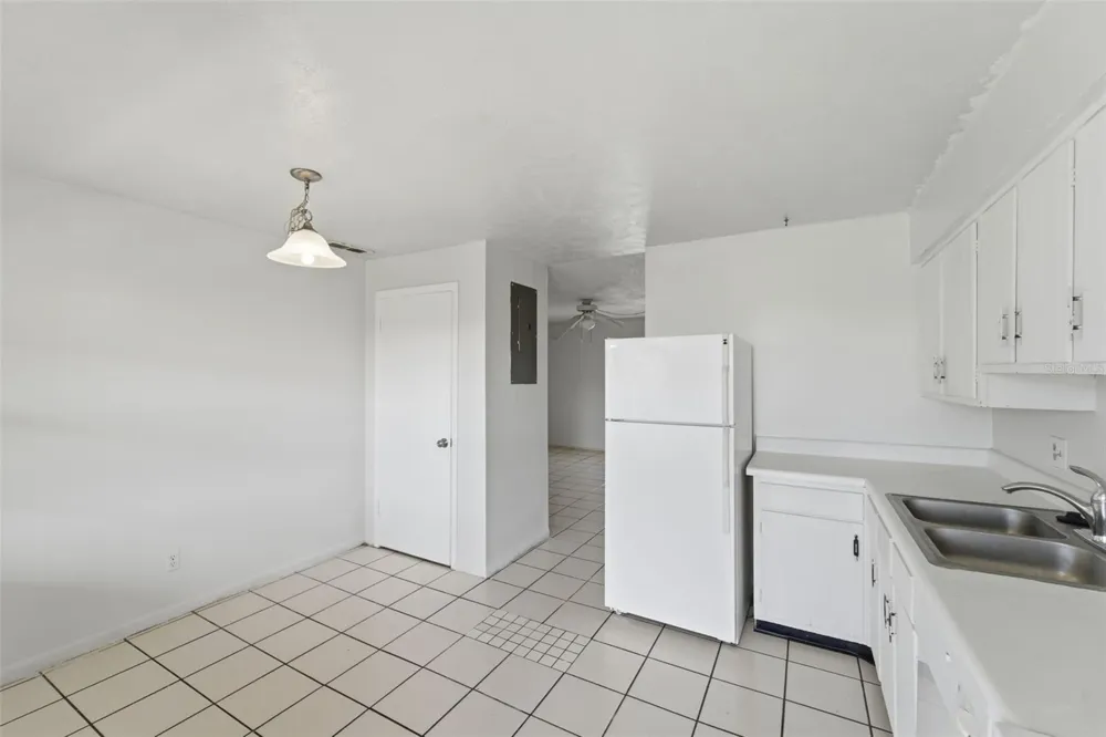 1655 W OAK RIDGE ROAD #D Orlando, FL 32809