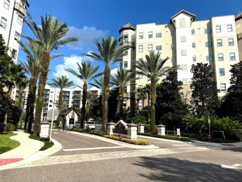 14501 GROVE RESORT AVENUE #2423