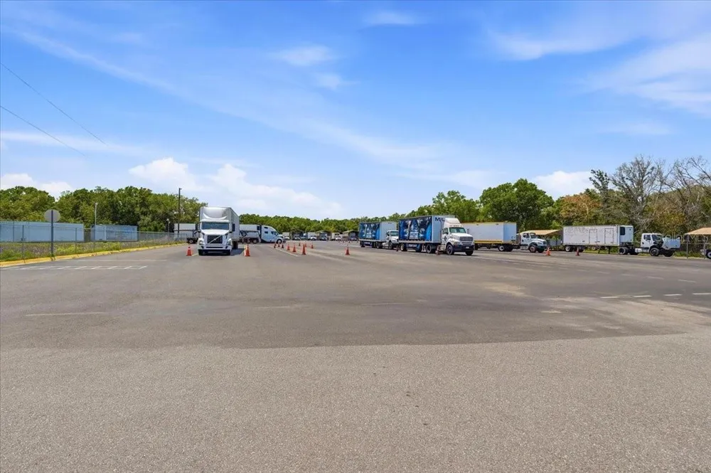 100 S AIRPORT ROAD Lake Wales, FL 33859