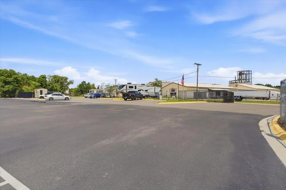 100 S AIRPORT ROAD Lake Wales, FL 33859