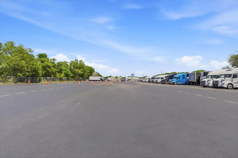 100 S AIRPORT ROAD Lake Wales, FL 33859