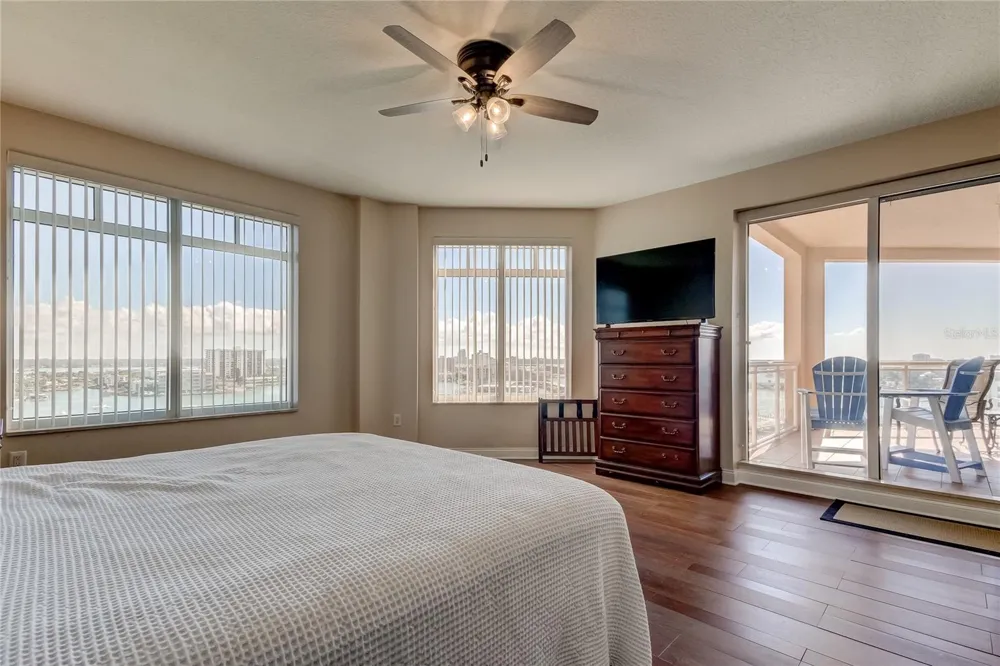 521 MANDALAY AVENUE #1109 Clearwater Beach, FL 33767