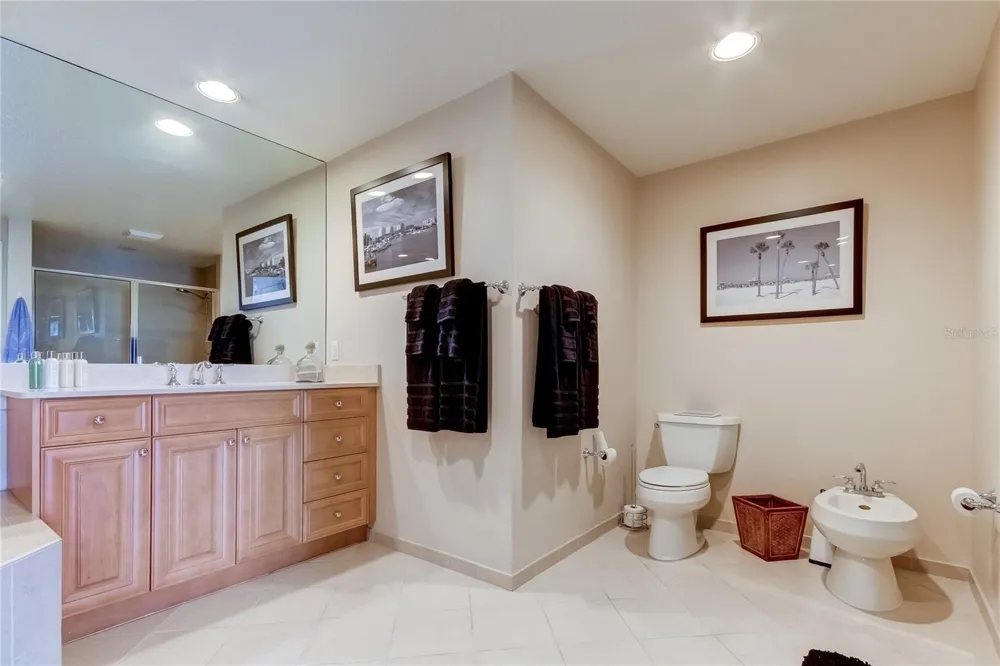 521 MANDALAY AVENUE #1109 Clearwater Beach, FL 33767