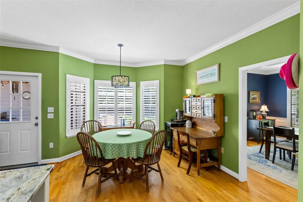 5787 APOPKA VINELAND ROAD Orlando, FL 32818