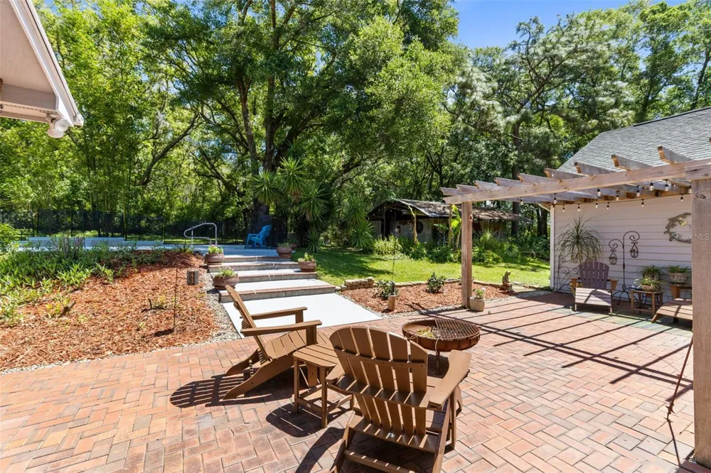 5787 APOPKA VINELAND ROAD Orlando, FL 32818