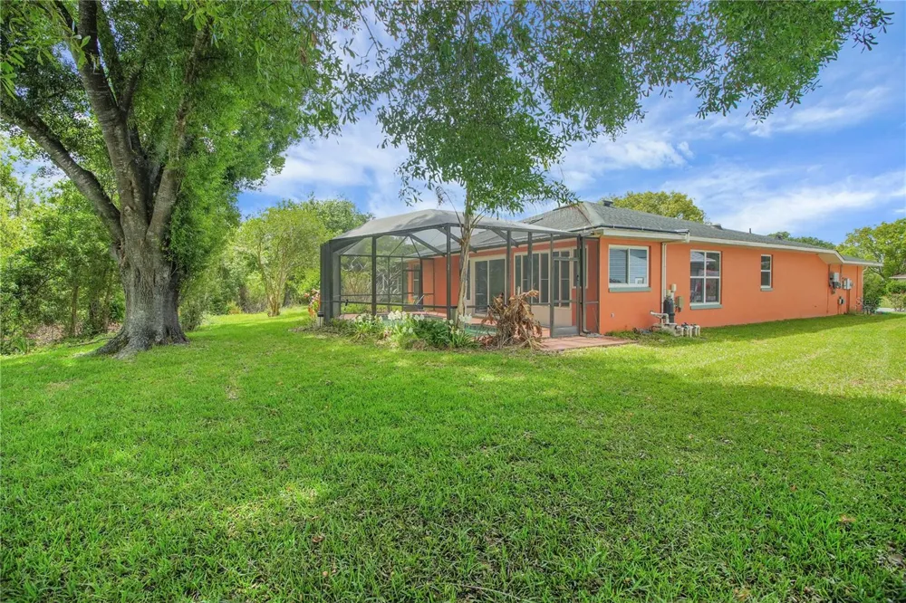 333 RANCHWOOD DRIVE Leesburg, FL 34748