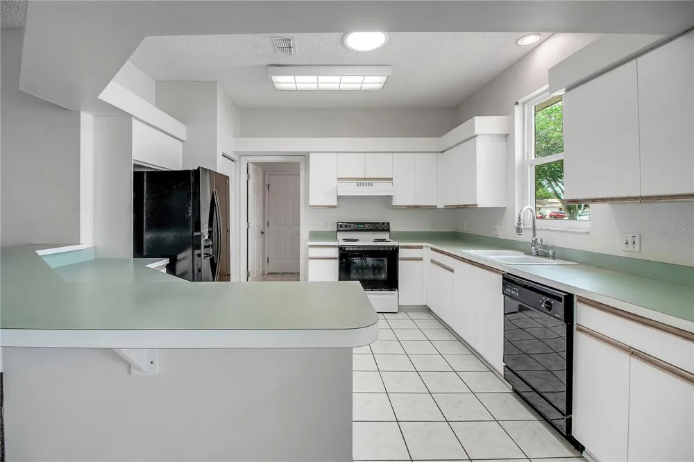 333 RANCHWOOD DRIVE Leesburg, FL 34748