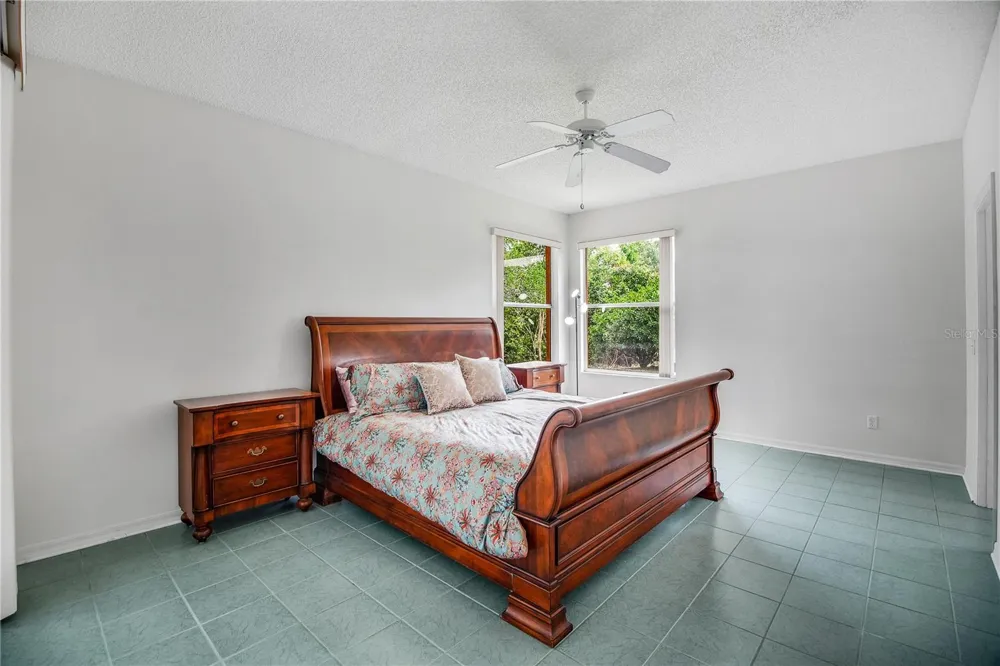 333 RANCHWOOD DRIVE Leesburg, FL 34748