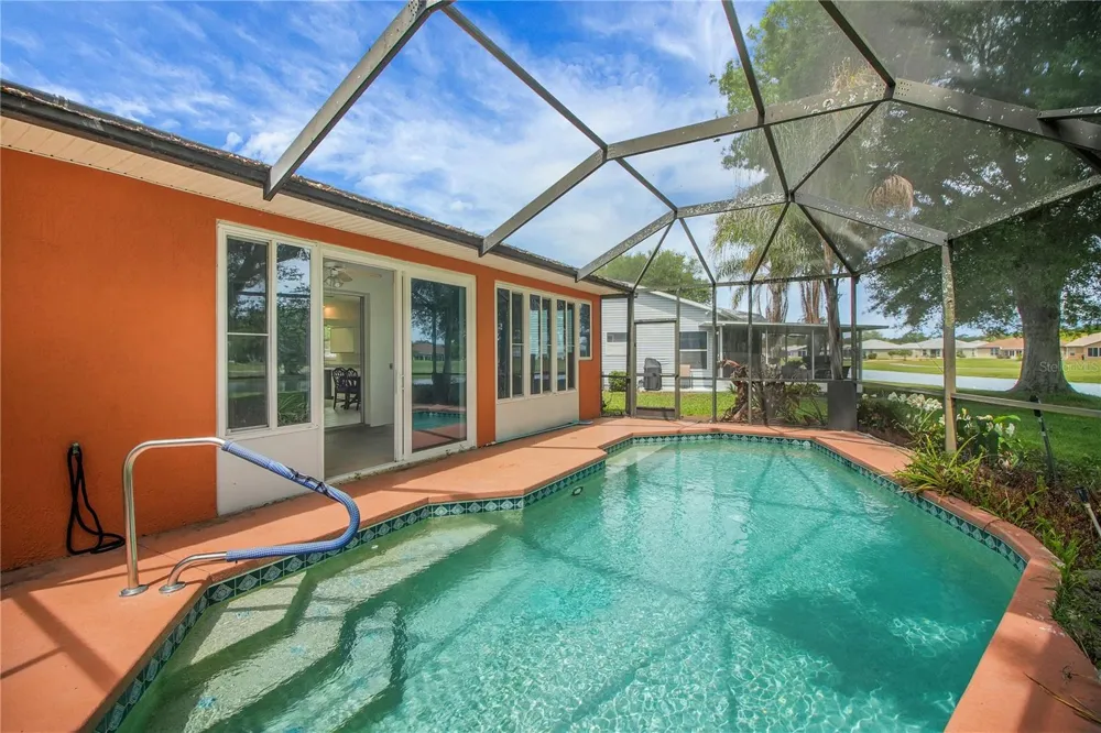 333 RANCHWOOD DRIVE Leesburg, FL 34748