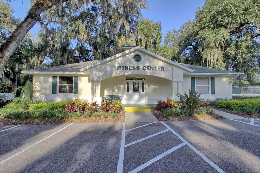 333 RANCHWOOD DRIVE Leesburg, FL 34748