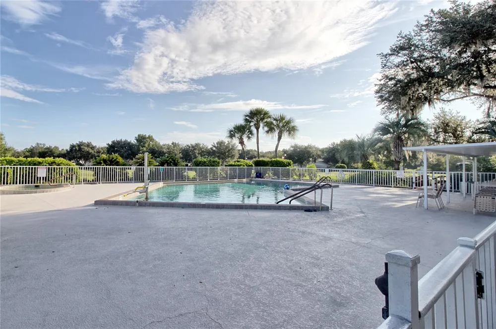 333 RANCHWOOD DRIVE Leesburg, FL 34748