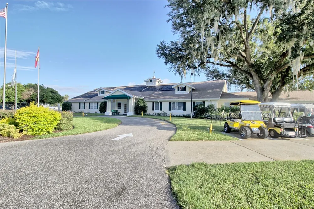 333 RANCHWOOD DRIVE Leesburg, FL 34748