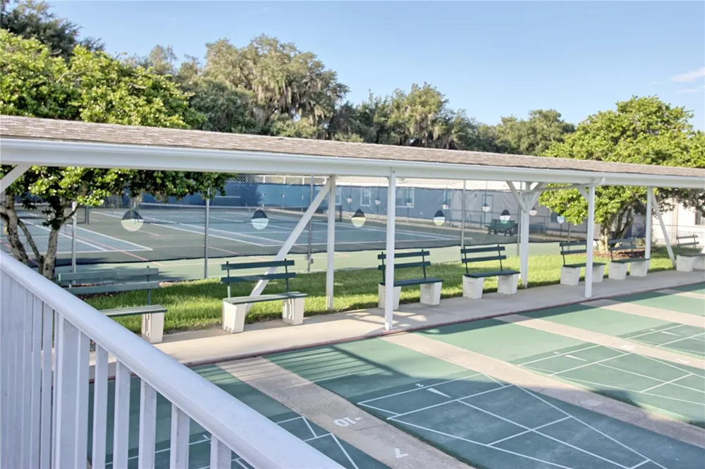 333 RANCHWOOD DRIVE Leesburg, FL 34748