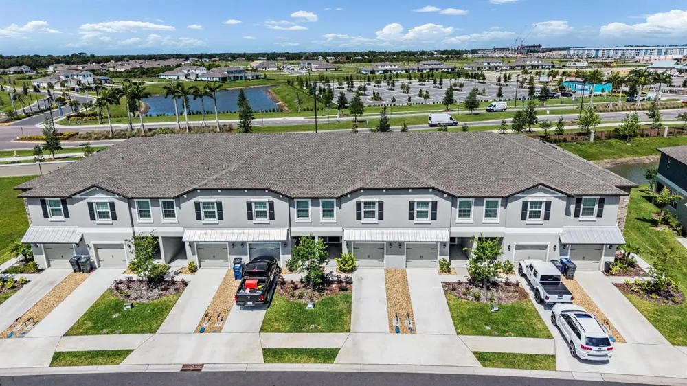 9133 BONITA MAR DRIVE Parrish, FL 34219