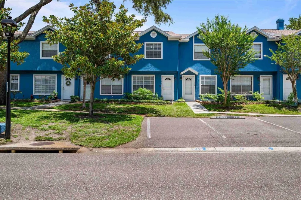 3350 FOX HUNT DRIVE Palm Harbor, FL 34683