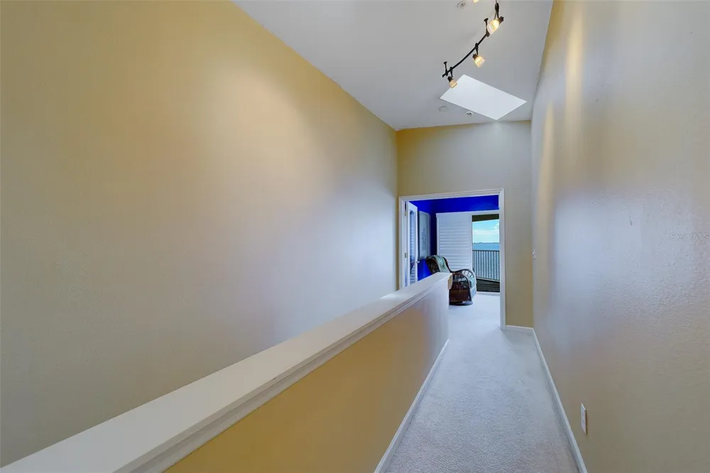 138 BRENT CIRCLE Oldsmar, FL 34677