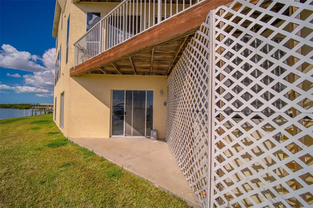 138 BRENT CIRCLE Oldsmar, FL 34677