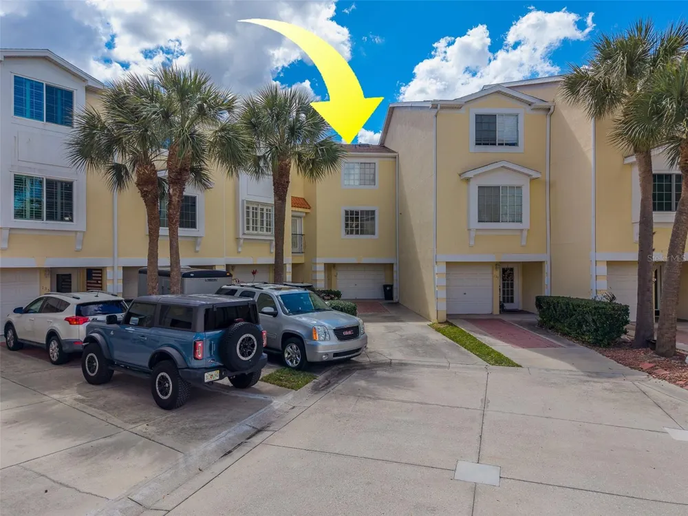 138 BRENT CIRCLE Oldsmar, FL 34677