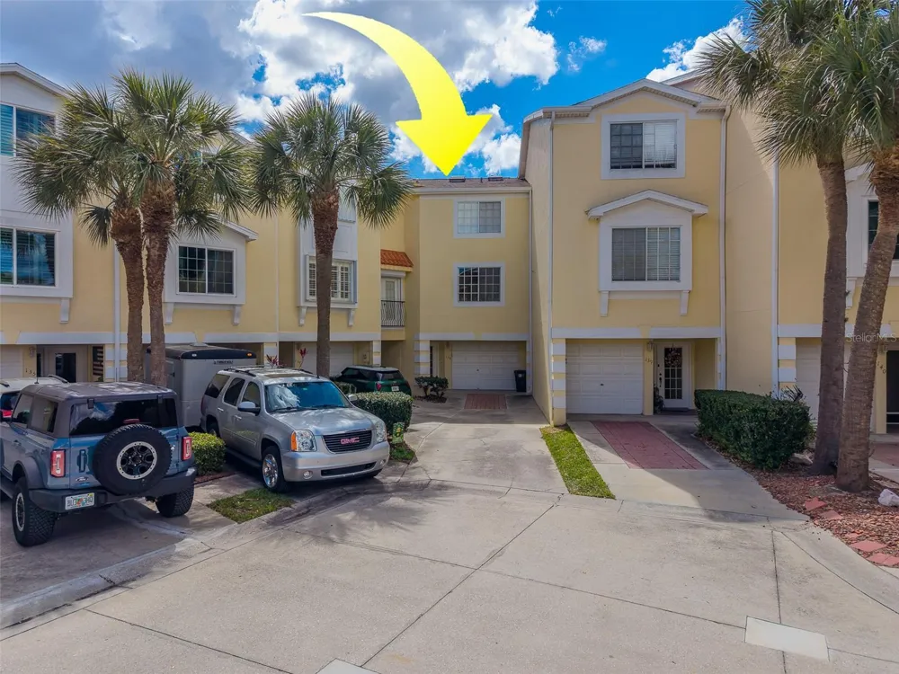 138 BRENT CIRCLE Oldsmar, FL 34677
