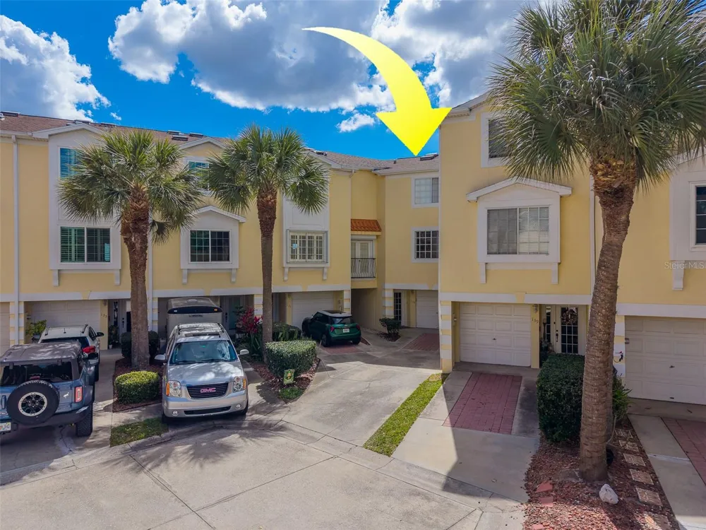 138 BRENT CIRCLE Oldsmar, FL 34677