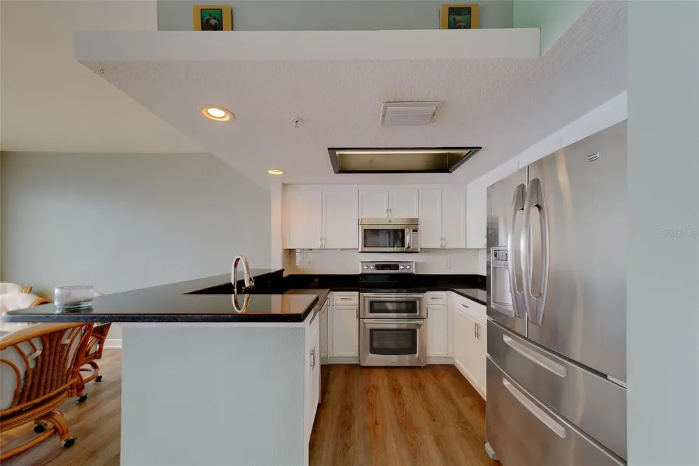 138 BRENT CIRCLE Oldsmar, FL 34677