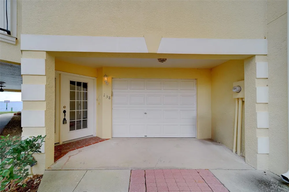 138 BRENT CIRCLE Oldsmar, FL 34677