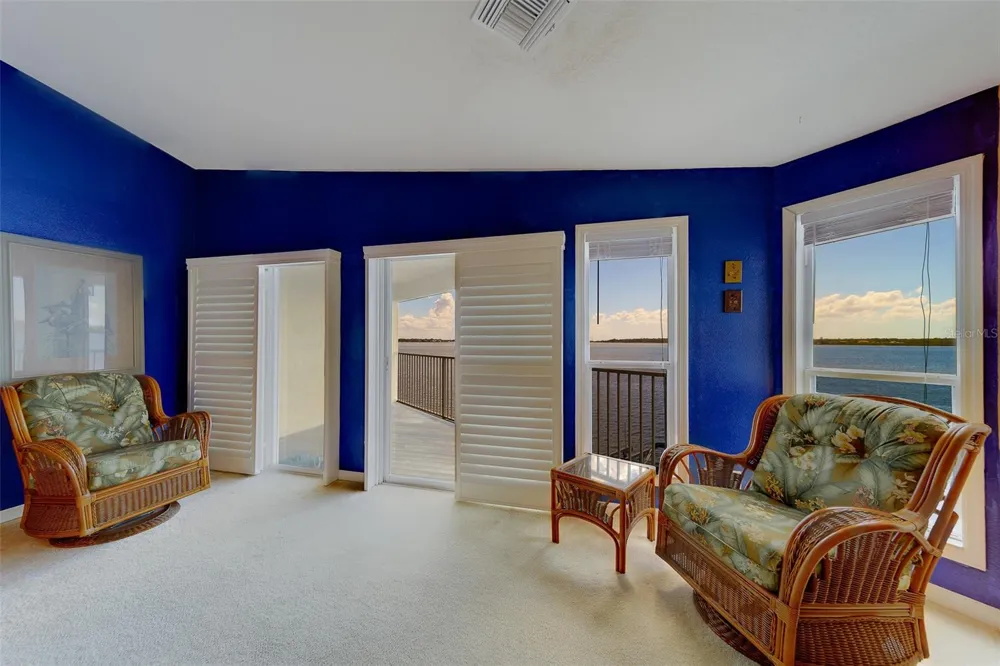 138 BRENT CIRCLE Oldsmar, FL 34677