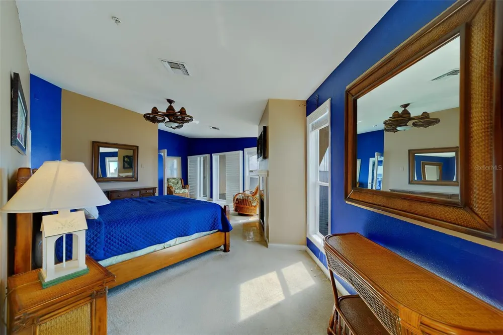 138 BRENT CIRCLE Oldsmar, FL 34677