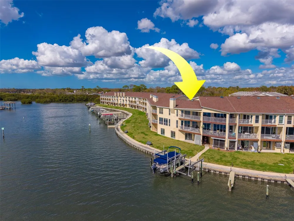 138 BRENT CIRCLE Oldsmar, FL 34677