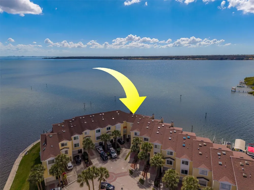 138 BRENT CIRCLE Oldsmar, FL 34677