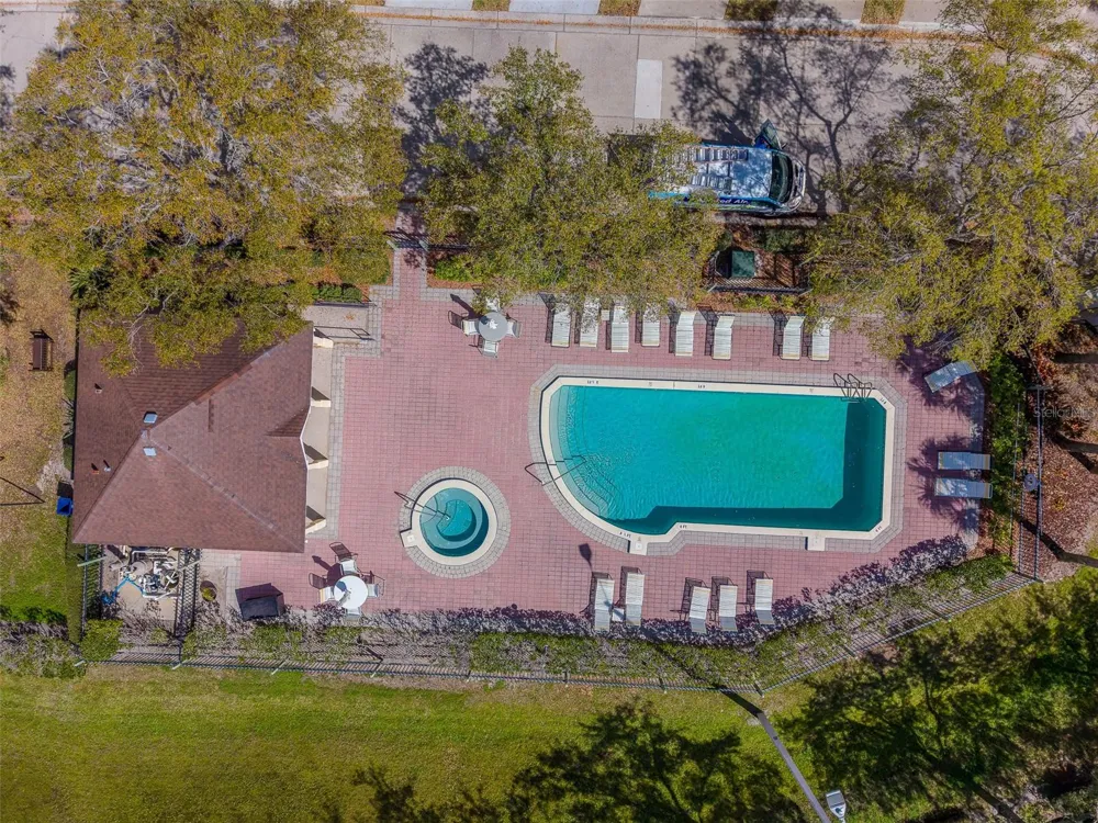138 BRENT CIRCLE Oldsmar, FL 34677