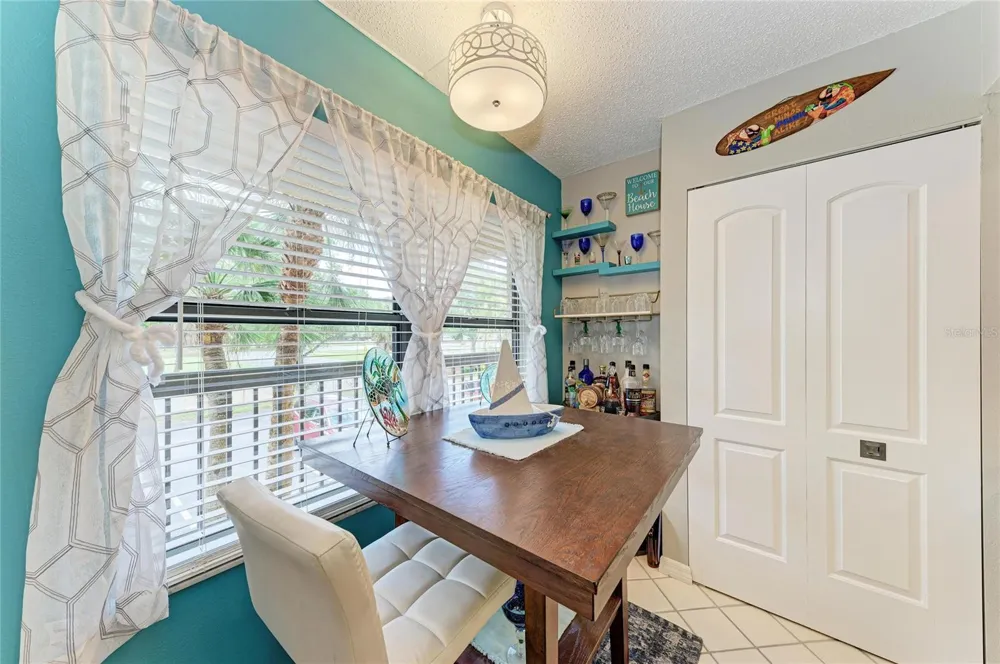 625 30TH AVENUE W #G203 Bradenton, FL 34205