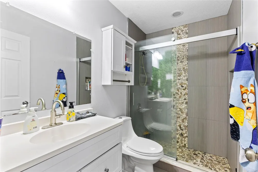 6187 CHAPLEDALE DRIVE Orlando, FL 32829