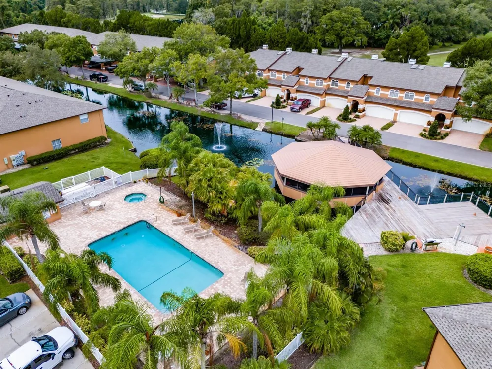 14643 PAR CLUB CIRCLE #14643 Tampa, FL 33618