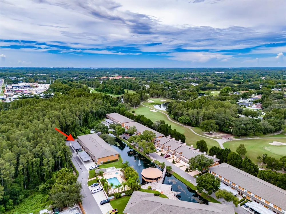 14643 PAR CLUB CIRCLE #14643 Tampa, FL 33618