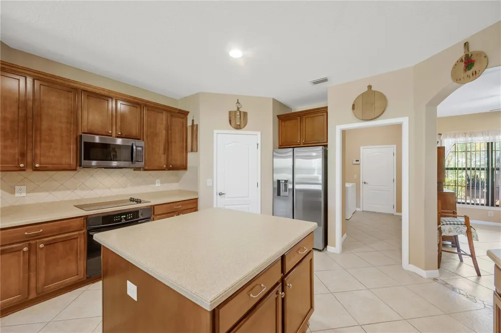 9313 LISBON STREET Seffner, FL 33584