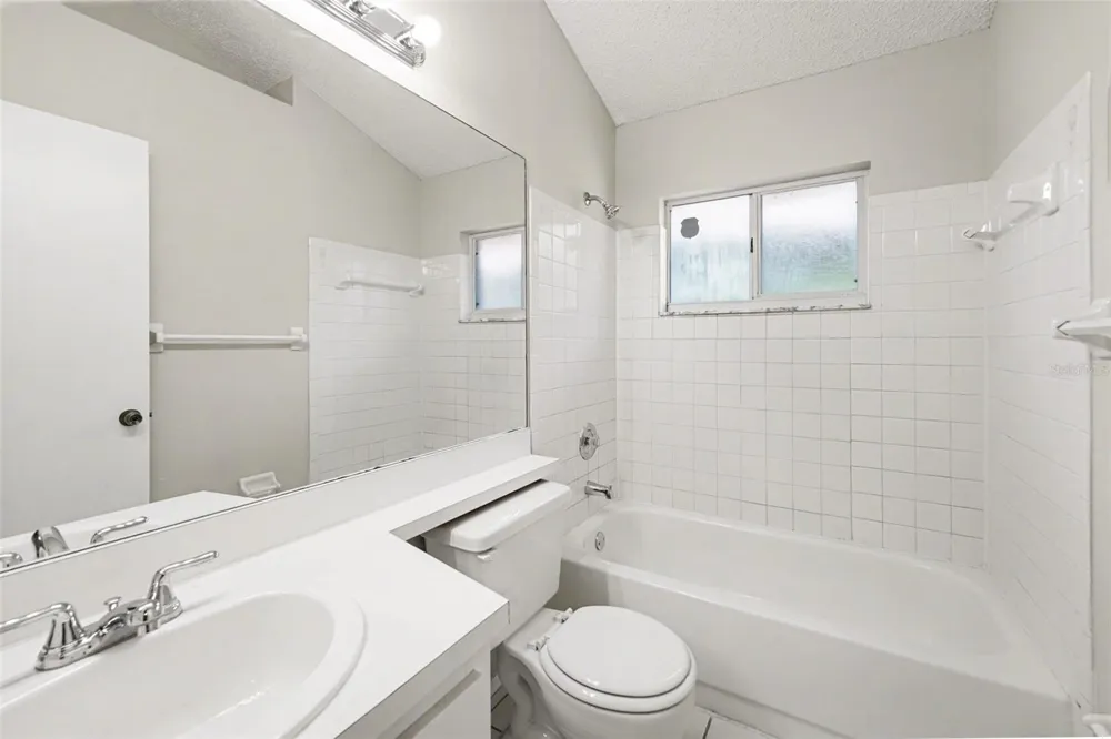 8710 TRIPLE OAKS ROAD Temple Terrace, FL 33637