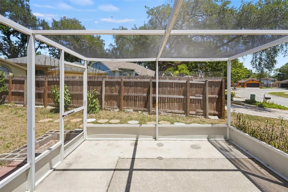 8710 TRIPLE OAKS ROAD Temple Terrace, FL 33637