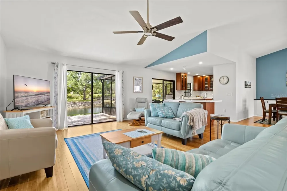4566 HIDDEN VIEW PLACE #7 Sarasota, FL 34235