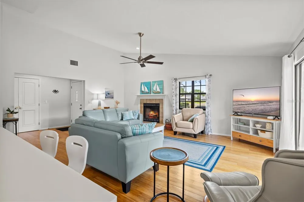 4566 HIDDEN VIEW PLACE #7 Sarasota, FL 34235