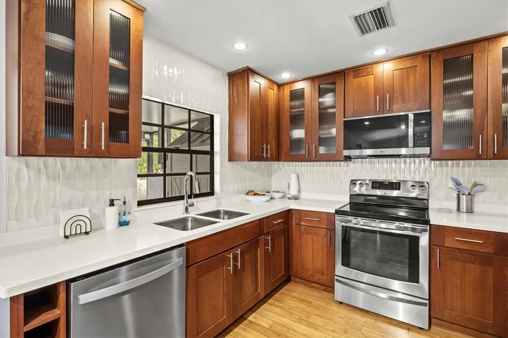4566 HIDDEN VIEW PLACE #7 Sarasota, FL 34235