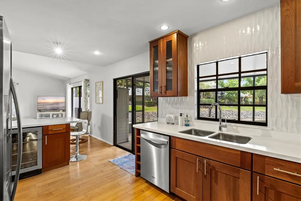 4566 HIDDEN VIEW PLACE #7 Sarasota, FL 34235