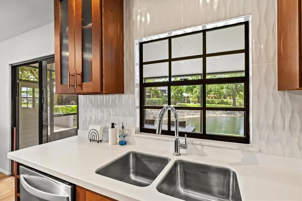 4566 HIDDEN VIEW PLACE #7 Sarasota, FL 34235