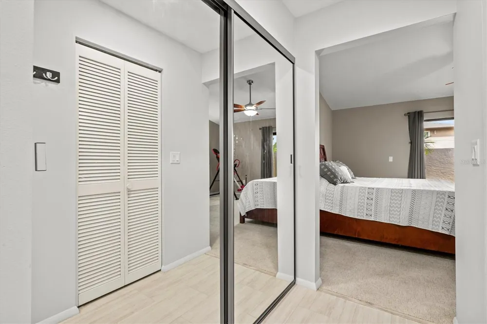 4566 HIDDEN VIEW PLACE #7 Sarasota, FL 34235