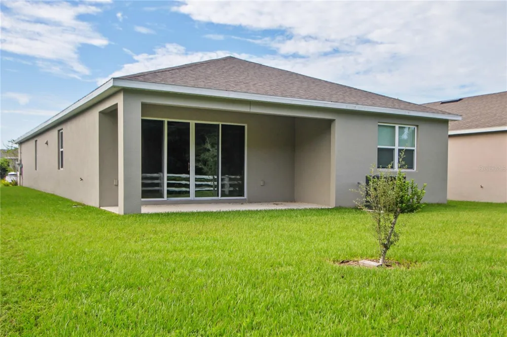 5208 MEADOW SONG DRIVE Okahumpka, FL 34762