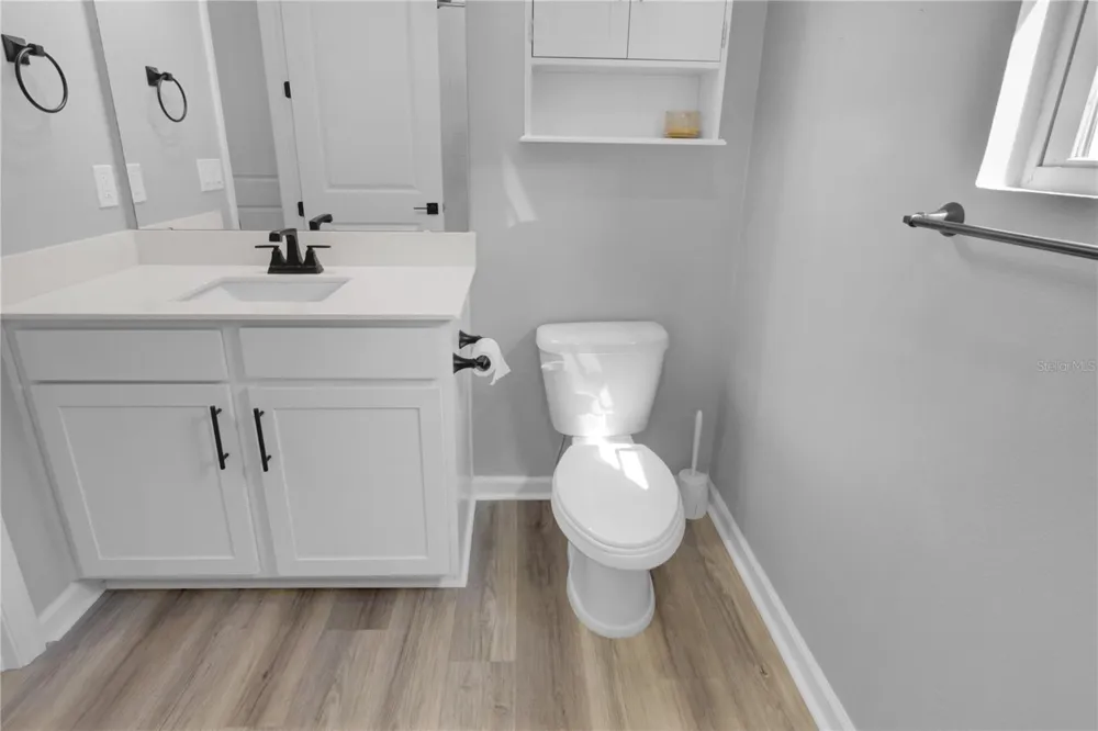 5208 MEADOW SONG DRIVE Okahumpka, FL 34762