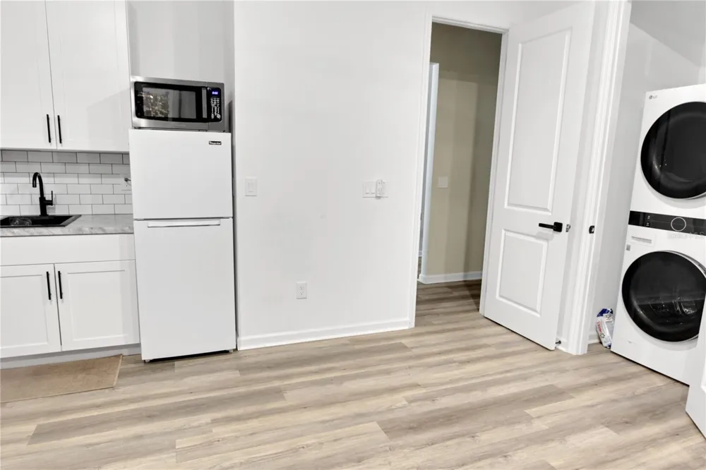 5208 MEADOW SONG DRIVE Okahumpka, FL 34762