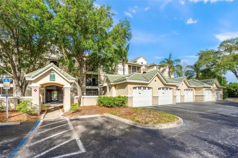 5160 NORTHRIDGE ROAD #302